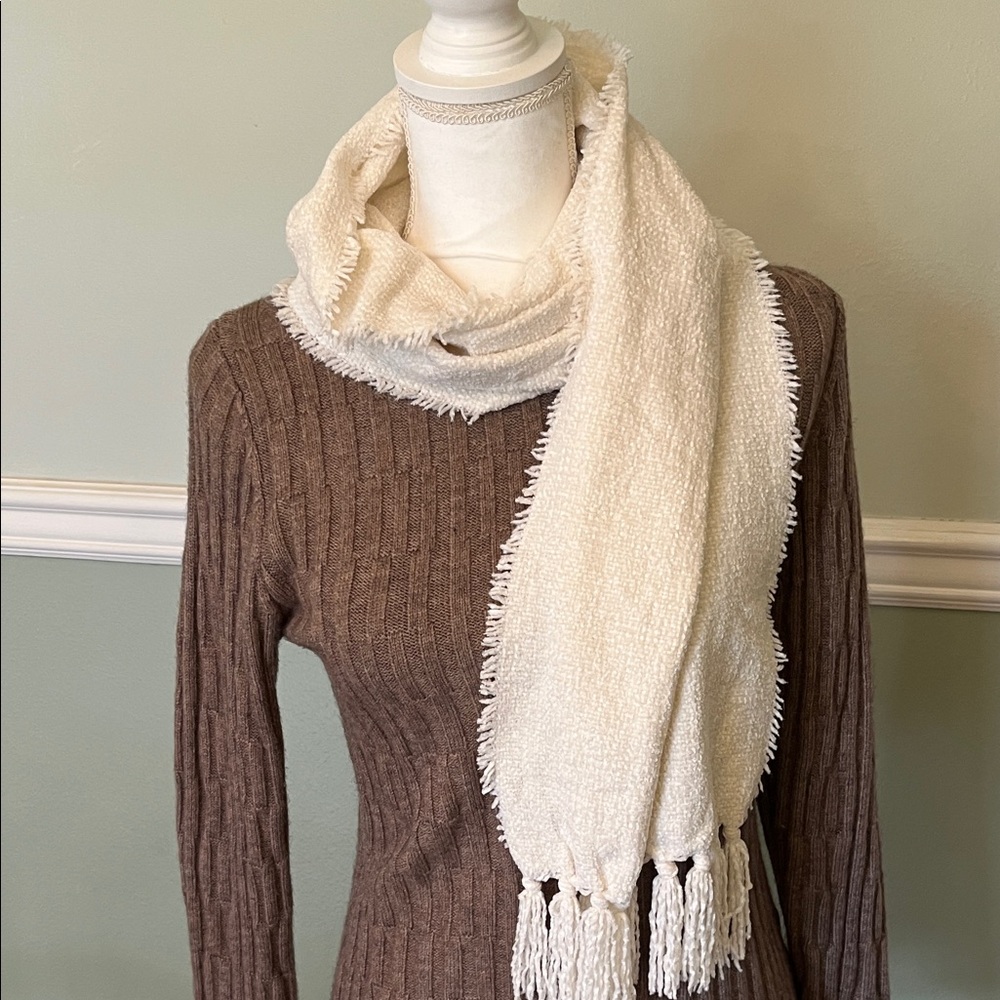 NWT  Soft Knit Cream Fringe Winter Scarf - Cozy Wrap - One Size